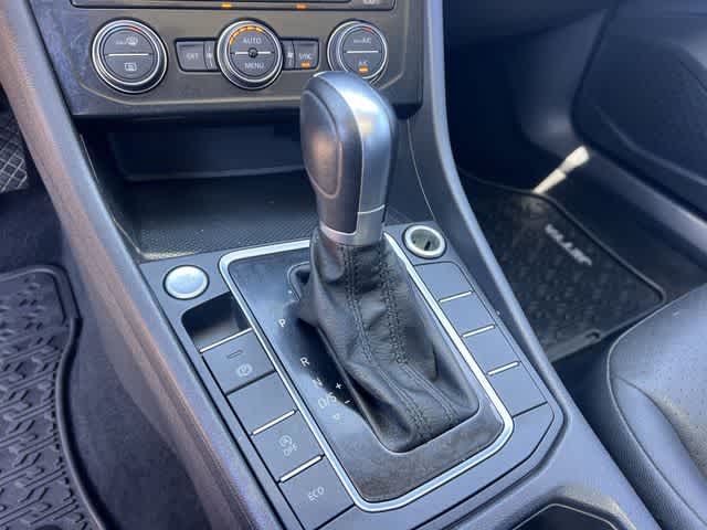Thumbnail: 2019 Volkswagen Jetta - 16