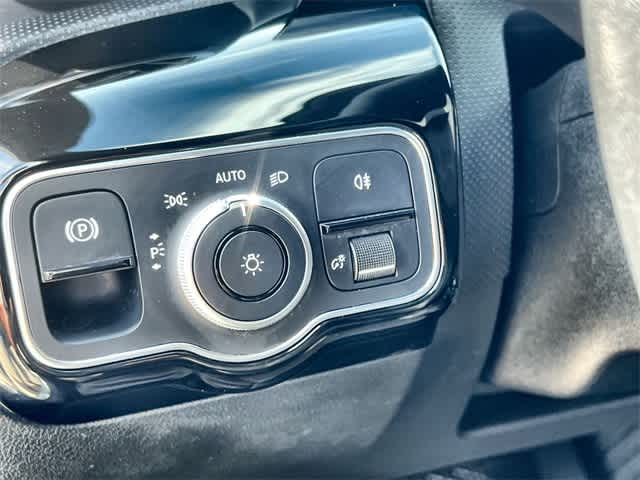 Thumbnail: 2020 Mercedes-Benz A-Class - 29