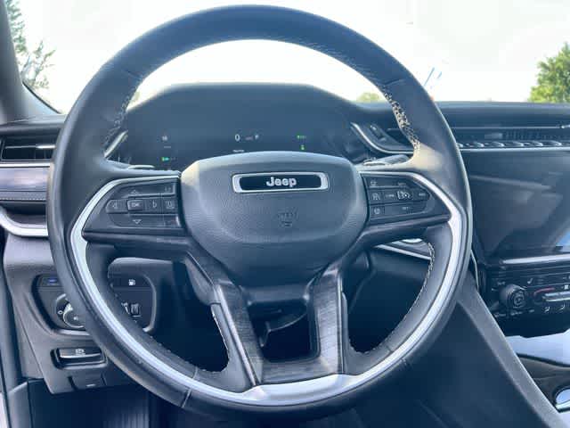 Thumbnail: 2023 Jeep Grand Cherokee - 17