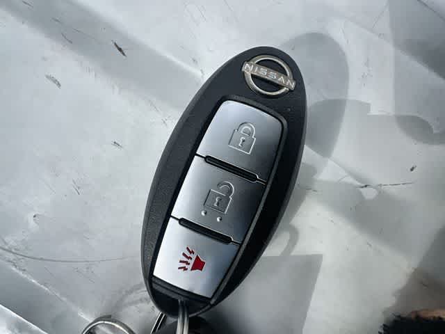 Thumbnail: 2022 Nissan Frontier - 21