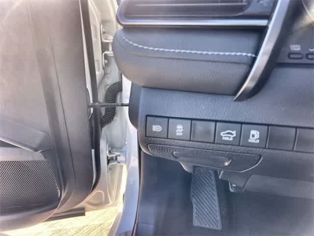 Thumbnail: 2022 Toyota Camry - 28