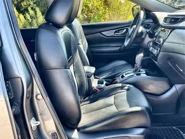 Thumbnail: 2019 Nissan Rogue - 12