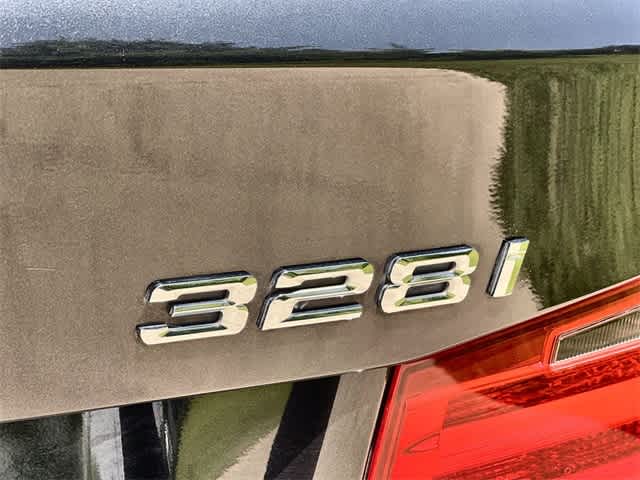 2013 BMW 3 Series 328i 8