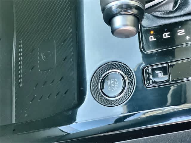 Thumbnail: 2023 Kia Niro - 28