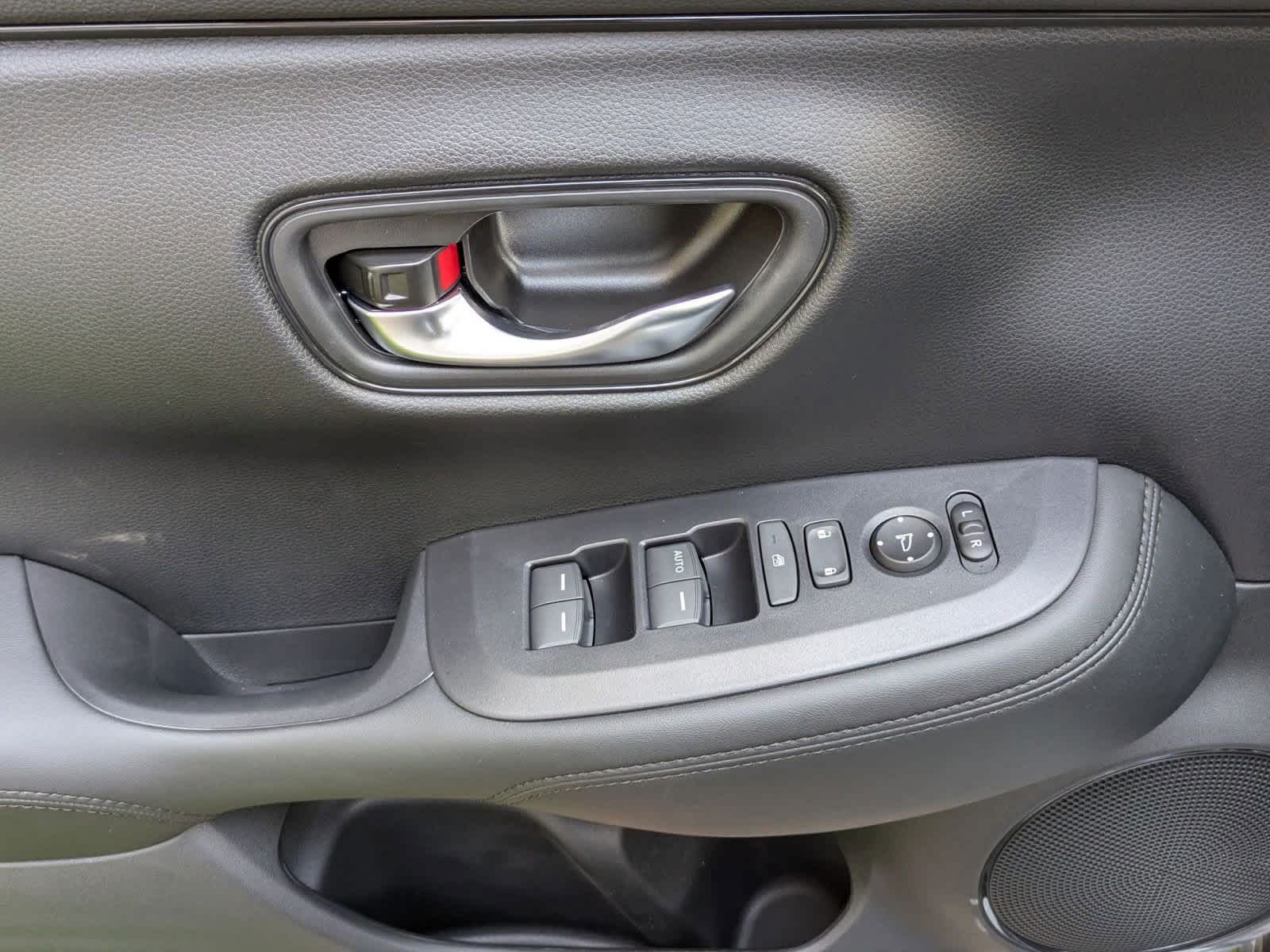 2026 Honda HR-V LX 10
