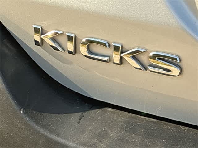 Thumbnail: 2018 Nissan Kicks - 8