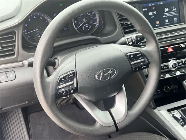 2020 Hyundai Elantra SEL 17