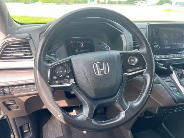Thumbnail: 2018 Honda Odyssey - 17