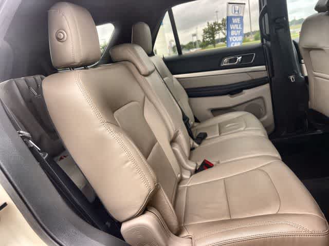 Thumbnail: 2018 Ford Explorer - 14