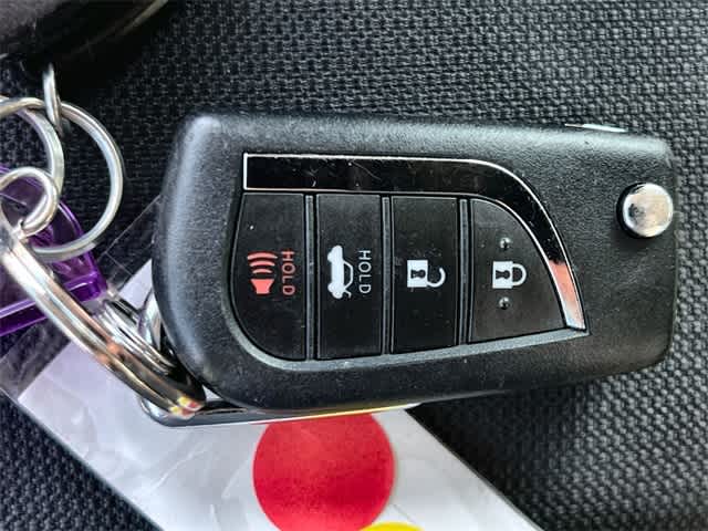 Thumbnail: 2023 Toyota Corolla - 21