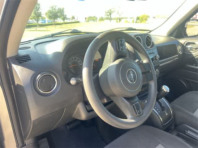 Thumbnail: 2015 Jeep Patriot - 15