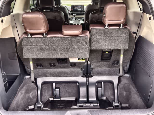 Thumbnail: 2024 Toyota Sienna - 20