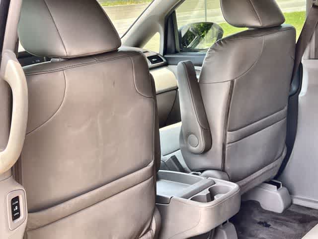 Thumbnail: 2015 Honda Odyssey - 13