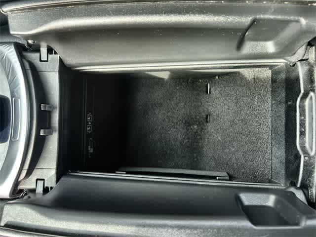 Thumbnail: 2016 Mercedes-Benz C-Class - 26