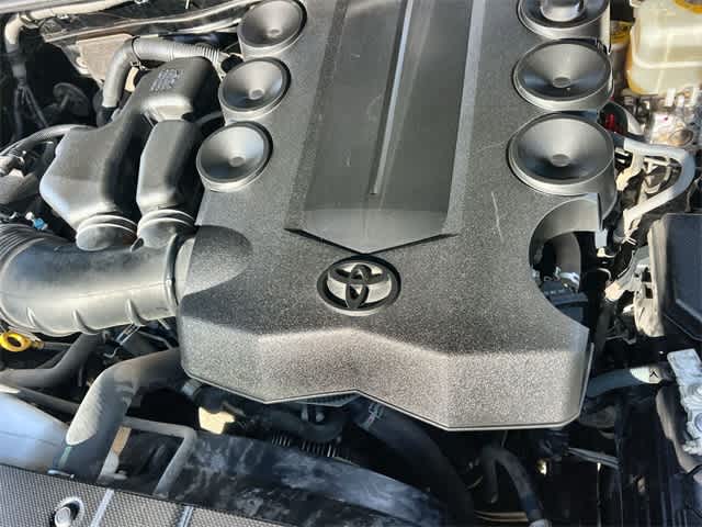 Thumbnail: 2015 Toyota 4Runner - 10