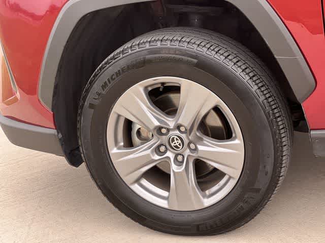 Thumbnail: 2024 Toyota RAV4 - 9