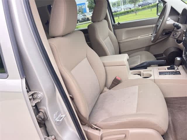 Thumbnail: 2008 Jeep Liberty - 12