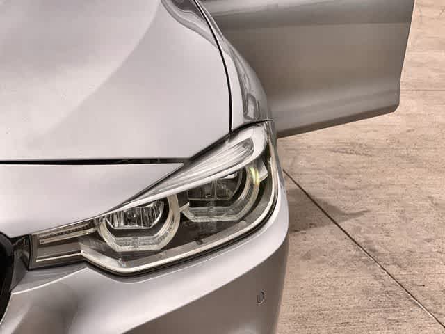Thumbnail: 2018 BMW 3 Series - 24