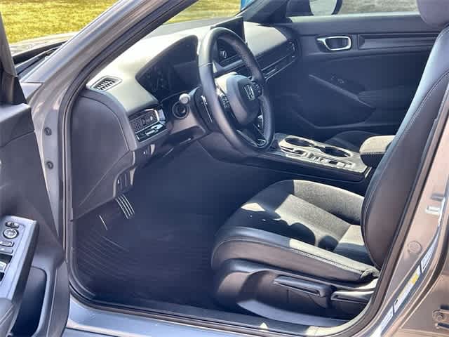 2025 Honda Civic Sport photo 3