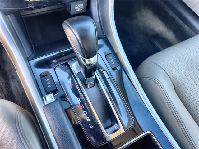 Thumbnail: 2017 Honda Accord - 16