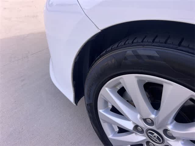 Thumbnail: 2019 Toyota Camry - 23