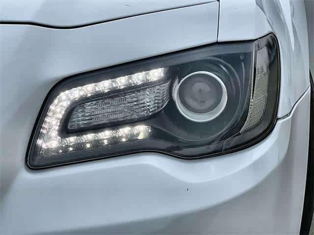 Thumbnail: 2018 Chrysler 300 - 24