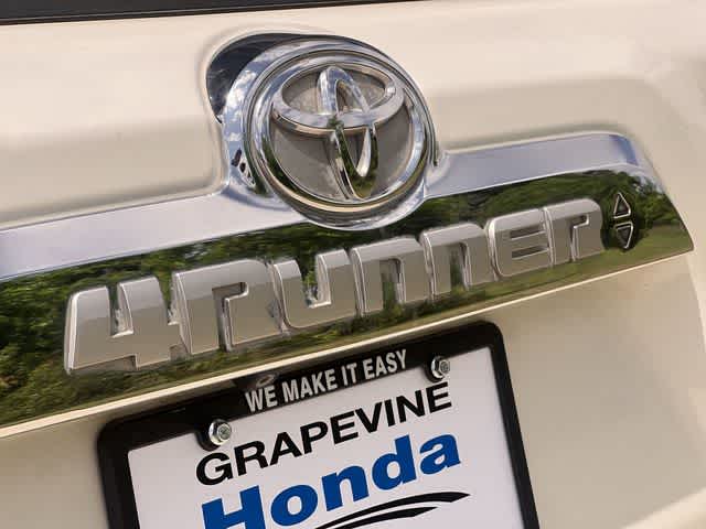 Thumbnail: 2015 Toyota 4Runner - 8