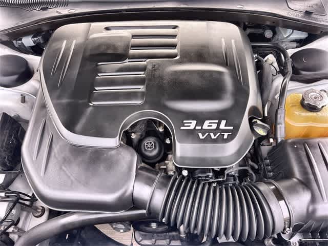 Thumbnail: 2018 Chrysler 300 - 10