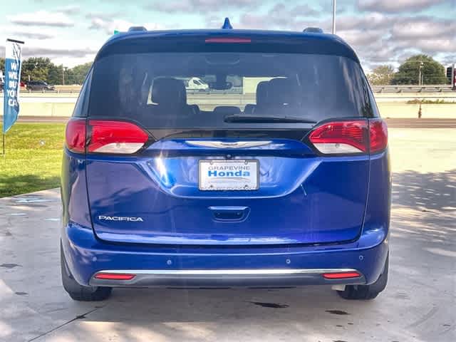 2018 Chrysler Pacifica Touring L 6
