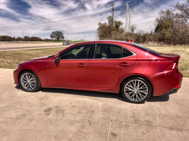 Thumbnail: 2015 Lexus IS - 4
