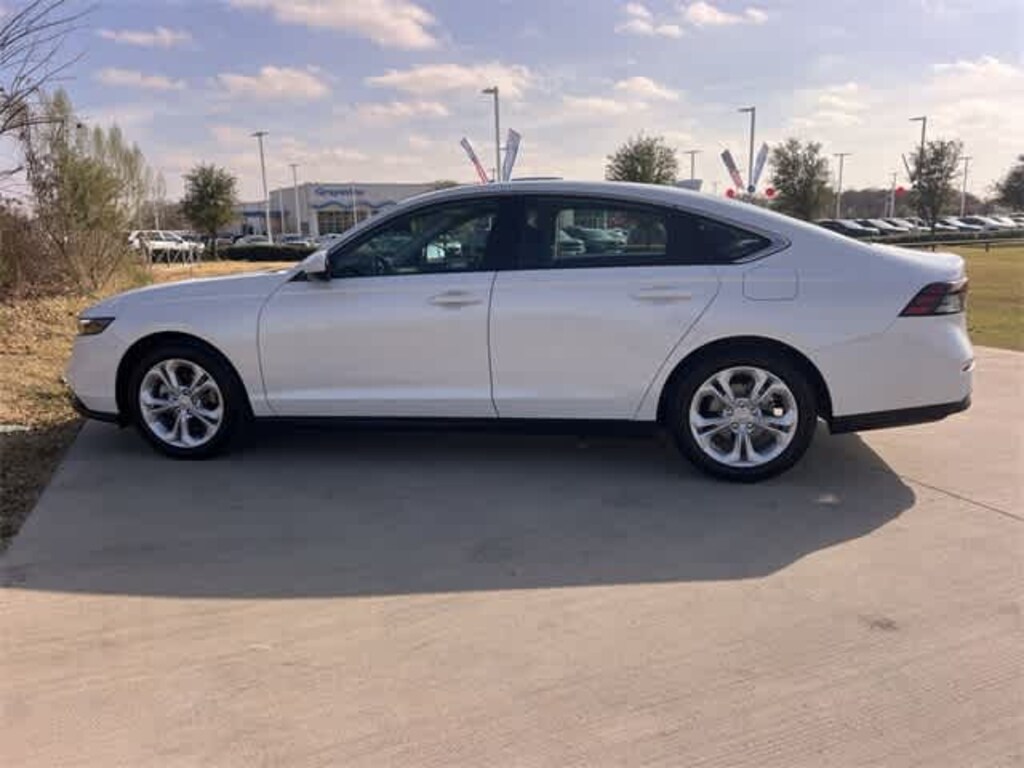 Certified 2025 Honda Accord LX Sedan