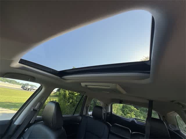 2016 Honda Pilot Touring 32