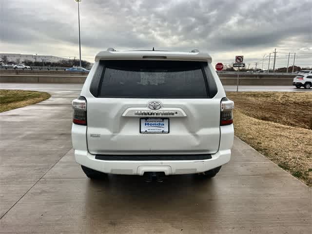 Thumbnail: 2014 Toyota 4Runner - 6