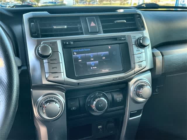 Thumbnail: 2016 Toyota 4Runner - 18