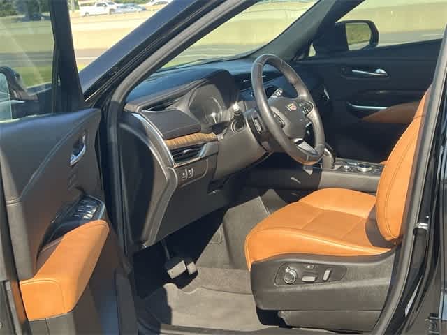 2021 Cadillac XT4 Premium Luxury photo 3
