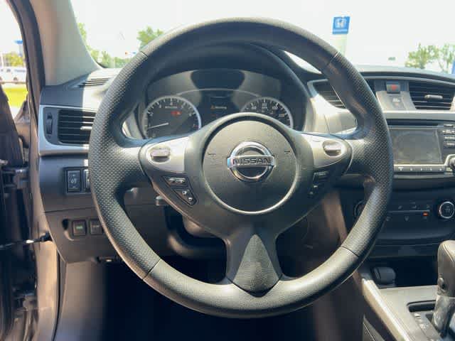 Thumbnail: 2018 Nissan Sentra - 17