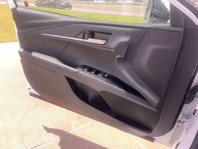 Thumbnail: 2025 Toyota Camry - 30