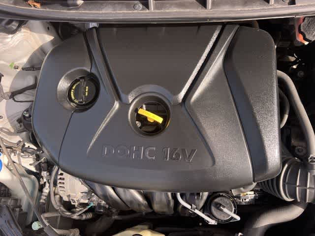 Thumbnail: 2013 Hyundai Elantra - 10