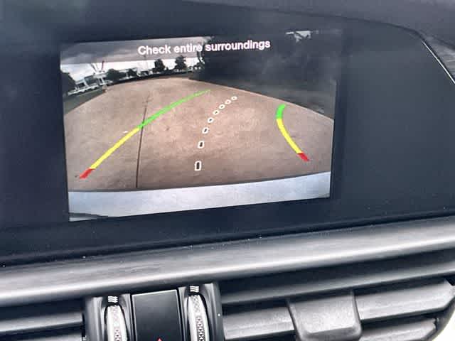 Thumbnail: 2020 Alfa Romeo Giulia - 26