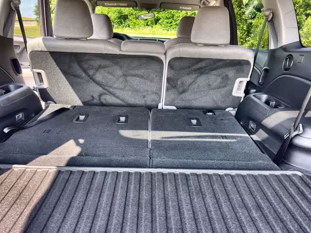 Thumbnail: 2017 Honda Pilot - 20