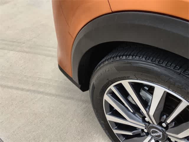2022 Nissan Kicks SV 23