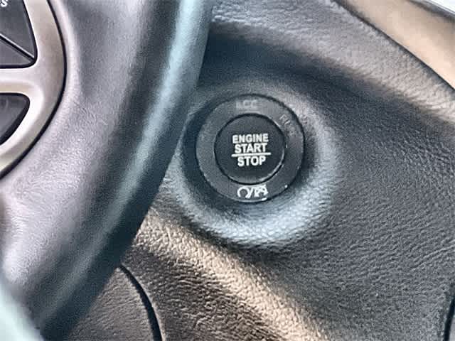 Thumbnail: 2021 Jeep Cherokee - 28