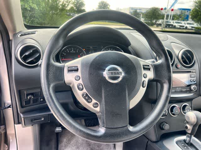 Thumbnail: 2011 Nissan Rogue - 17