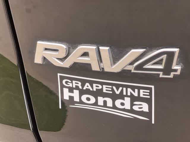 Thumbnail: 2024 Toyota RAV4 - 8