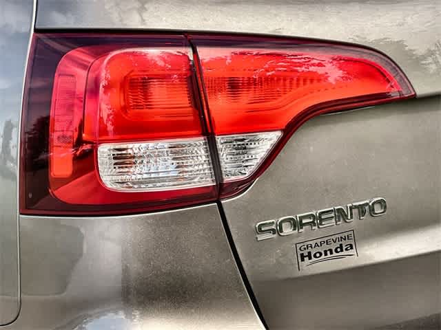 Thumbnail: 2015 Kia Sorento - 8