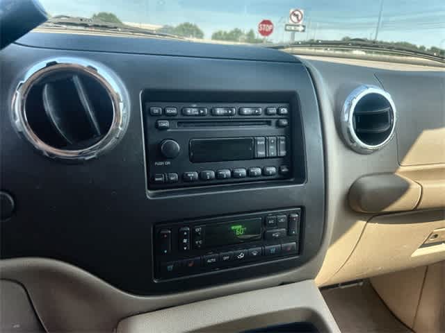 Thumbnail: 2005 Ford Expedition - 18