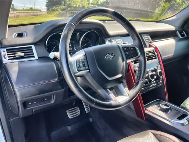 Thumbnail: 2018 Land Rover Discovery Sport - 15