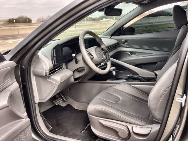 Thumbnail: 2025 Hyundai Elantra - 3