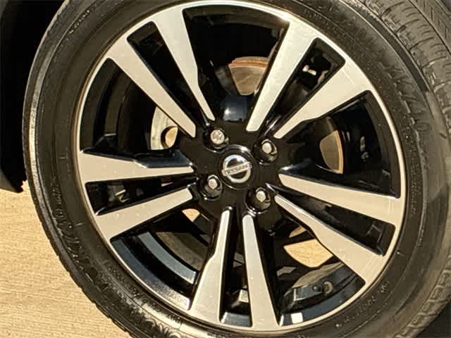 Thumbnail: 2018 Nissan Kicks - 9