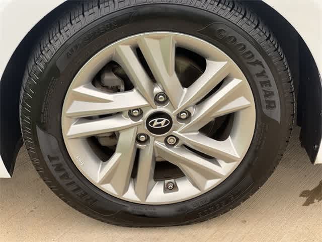 2020 Hyundai Elantra SEL 9
